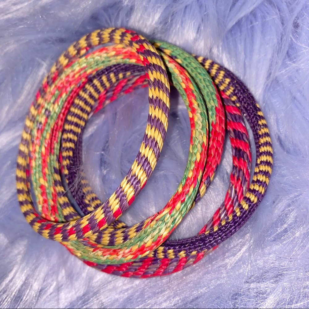 5 Multicolored Woven Bracelets - Picture 4 of 4